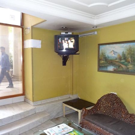 Alka Premiere Hotel New Delhi Exterior photo